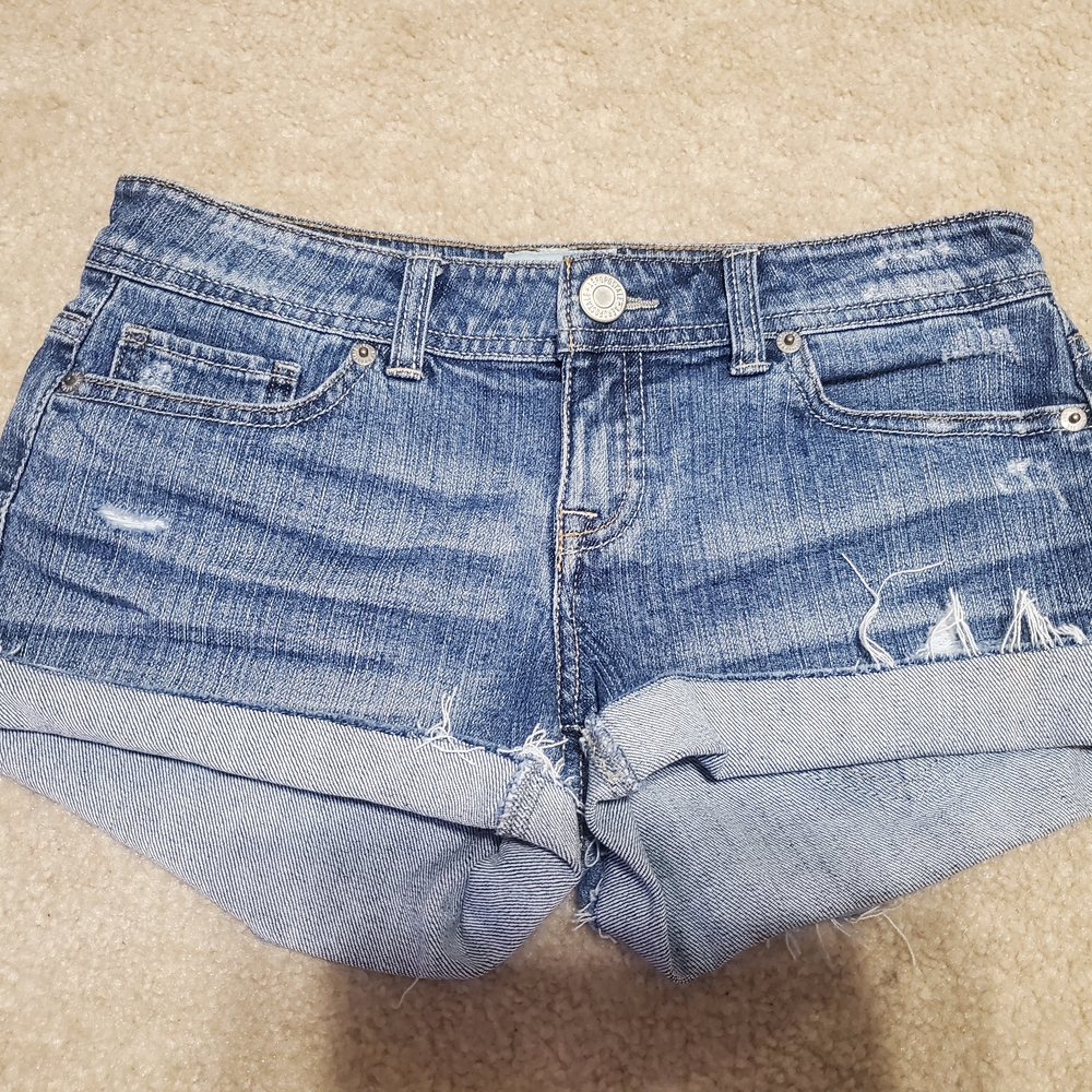 Aeropostale Distressed Denim Shorts Size 1/2 Womens